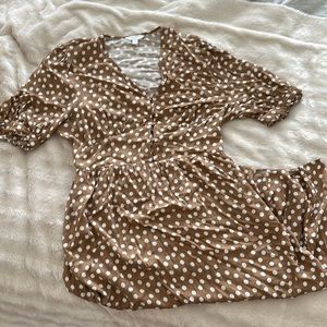 Brown & white polka dot 1/4 sleeve dress
